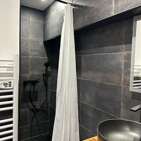 Studio Rdc La Tour Saint-Étienne-de-Tinée Kültér fotó
